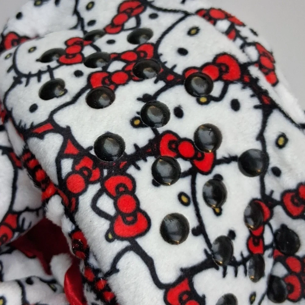 HELLO KITTY Red And White Red Bow SLIPPER SOCKS